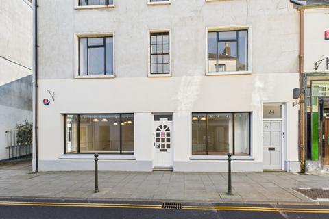 Shop to rent - King Street, Carmarthen