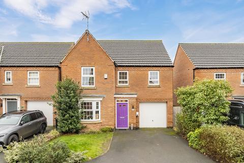 4 bedroom detached house for sale, Marmion Close- Market Harborough