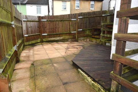 1 bedroom flat to rent, 1 Bedroom Flat with Courtyard Garden and Parking, Auckland Road, Tunbridge Wells