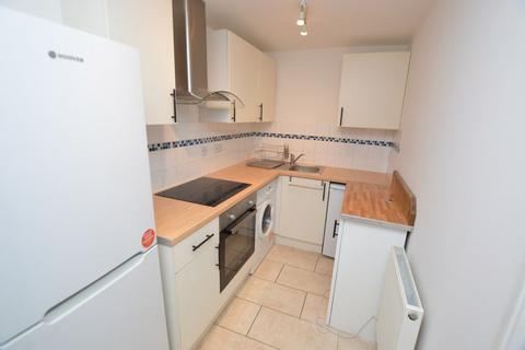 1 bedroom flat to rent, 1 Bedroom Flat with Courtyard Garden and Parking, Auckland Road, Tunbridge Wells
