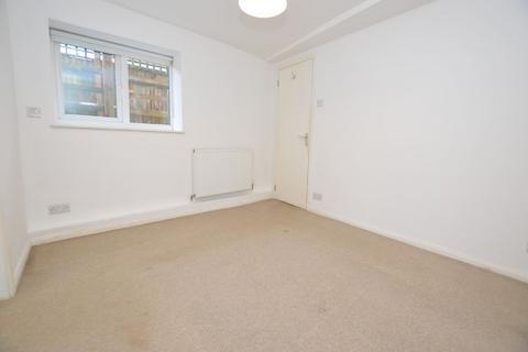 1 bedroom flat to rent, 1 Bedroom Flat with Courtyard Garden and Parking, Auckland Road, Tunbridge Wells
