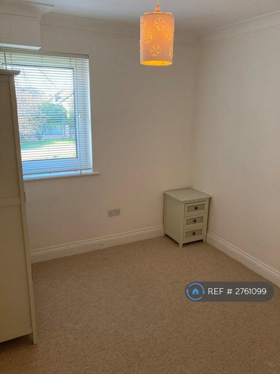 2nd Bedroom