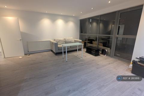 2 bedroom flat to rent, Crown Place Apartments, London, SE16