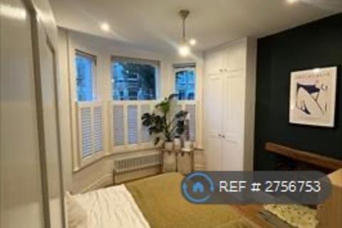 2 bedroom terraced house to rent, Corrance Road, London, SW2