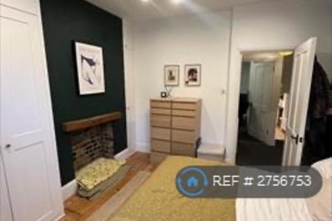 2 bedroom terraced house to rent, Corrance Road, London, SW2