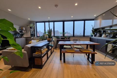 2 bedroom flat to rent, Huddlestone Road, London, NW2