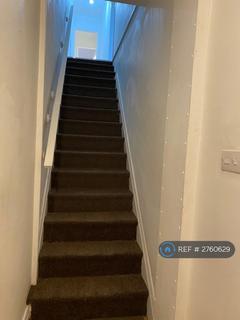 5 bedroom terraced house to rent, Pied Piper House, Manchester, M38