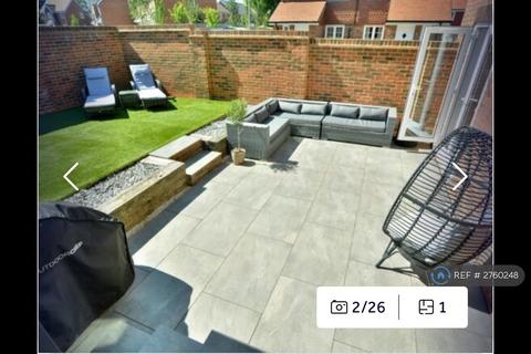 3 bedroom detached house to rent, Coronation Way, Wimborne, BH21