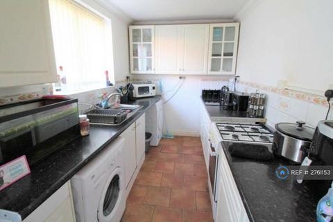 2 bedroom semi-detached house to rent, Finborough Road, Liverpool, L4