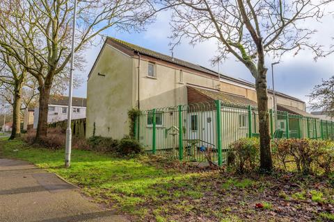 3 bedroom end of terrace house for sale, Crabtree, Peterborough PE4
