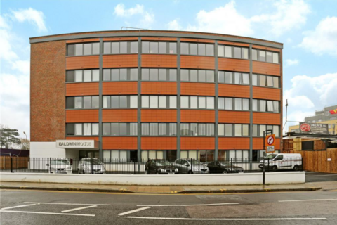 2 bedroom flat to rent, Baldwin House, Harrow HA1