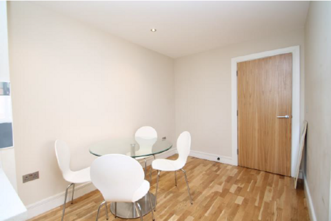 2 bedroom flat to rent, Baldwin House, Harrow HA1