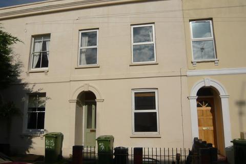 4 bedroom private hall to rent, St. Pauls Parade, Cheltenham