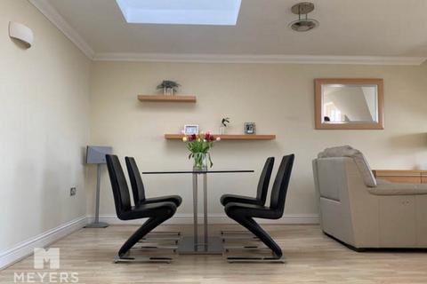 3 bedroom flat for sale, Boscombe Spa Road, Bournemouth, BH5 1