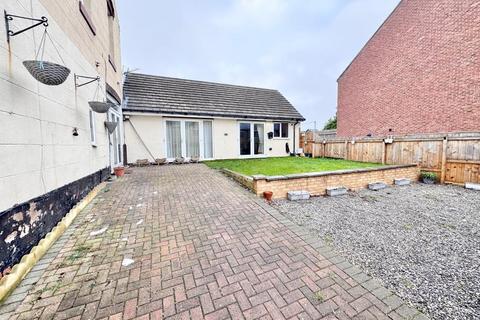 3 bedroom end of terrace house for sale, Crosby Street, Darlington