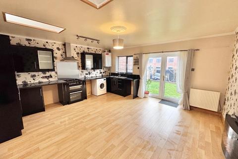 3 bedroom end of terrace house for sale, Crosby Street, Darlington