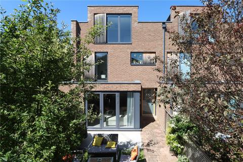 3 bedroom end of terrace house to rent, Victoria Street, St. Albans, AL1
