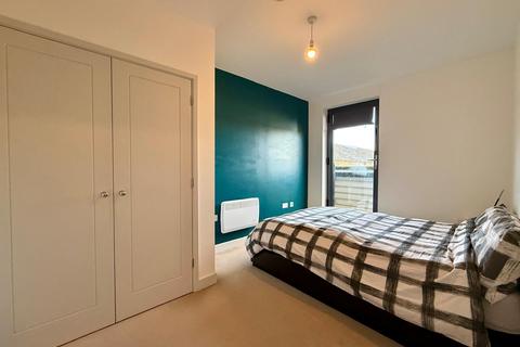 2 bedroom apartment for sale, Fire Fly Avenue, Swindon SN2