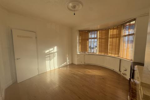 3 bedroom terraced house to rent, Winifred Road, Dagenham, Essex, RM8