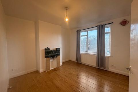 3 bedroom terraced house to rent, Winifred Road, Dagenham, Essex, RM8