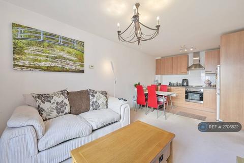 1 bedroom flat to rent, Queen Mary House, London, SW15