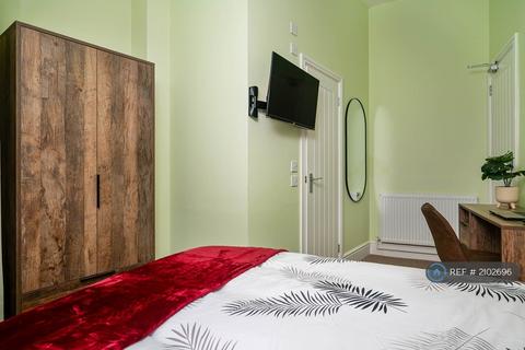 1 bedroom in a house share to rent, Carlisle Street, Barrow-In-Furness, LA14