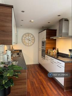 2 bedroom flat to rent, Aragon Court, Leeds, LS7