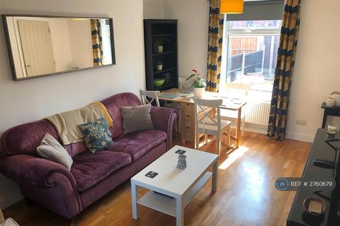 1 bedroom in a house share to rent, Clifford Avenue, Beeston, Nottingham, NG9