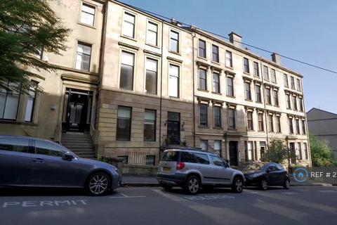 5 bedroom flat to rent, Cecil Street, Glasgow, G12