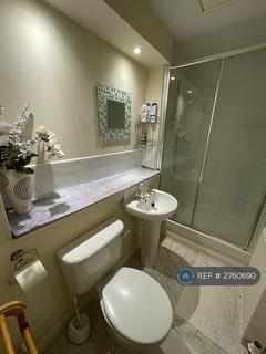 1 bedroom in a house share to rent, Craigmount Brae, Edinburgh, EH12