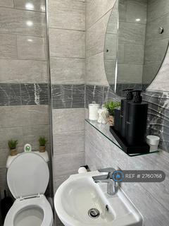 1 bedroom in a house share to rent, Larwood Place, Oldbrook, Milton Keynes, MK6