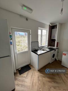 1 bedroom in a house share to rent, Park Road, St. Helens, WA9