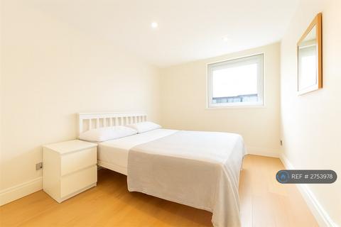 2 bedroom flat to rent, Smugglers Way, Smugglers Way, London, SW18