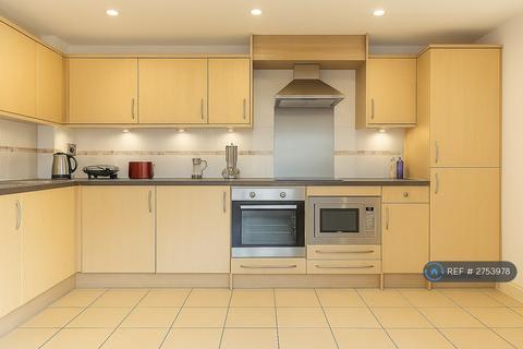2 bedroom flat to rent, Smugglers Way, Smugglers Way, London, SW18