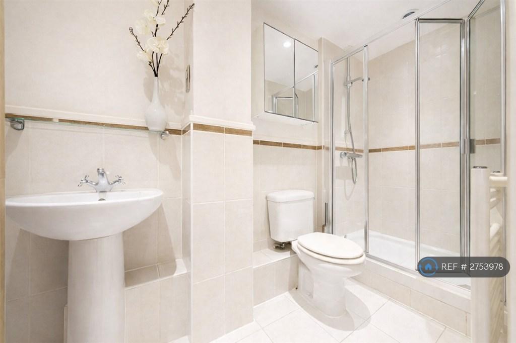 Ensuite Bathroom