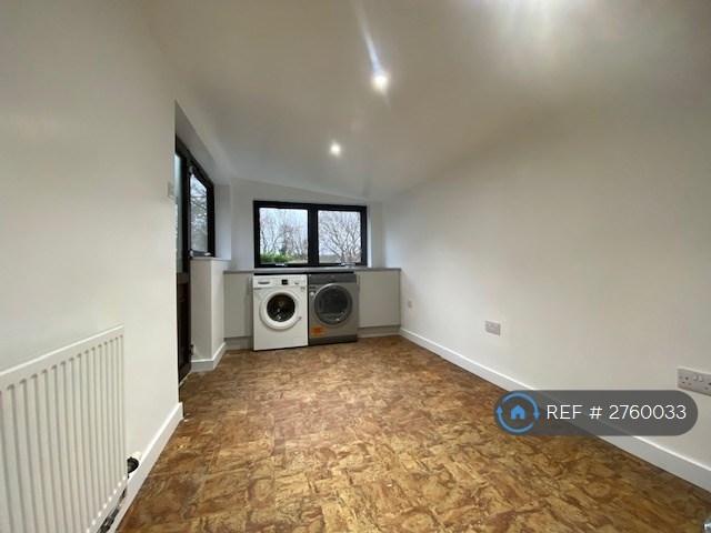 Utility Room/Home Office