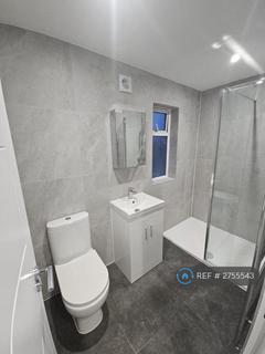 3 bedroom terraced house to rent, West Way, London, NW10