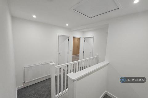 3 bedroom terraced house to rent, West Way, London, NW10