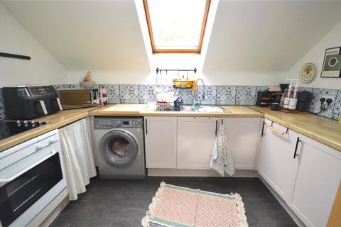 2 bedroom apartment for sale, Cavalier Close, Luton, Bedfordshire, LU3