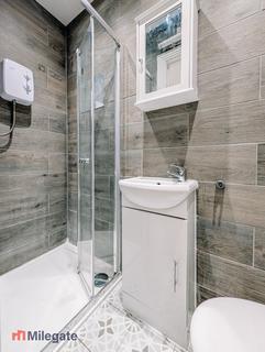Studio to rent, Cortis Road, London SW15