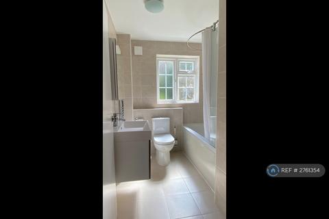 2 bedroom flat to rent, Kenmore Close, Richmond, TW9