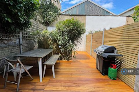 2 bedroom flat to rent, Cruden Street, London, N1