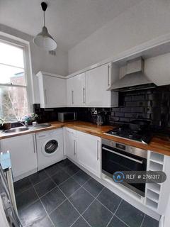 1 bedroom in a flat share to rent, London, London, SW15