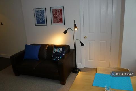undefined, Lyne Street, Edinburgh, EH7