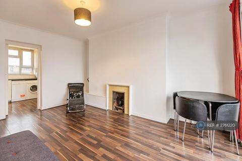 2 bedroom flat to rent, Buckingham House, London, N4