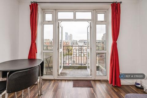 2 bedroom flat to rent, Buckingham House, London, N4