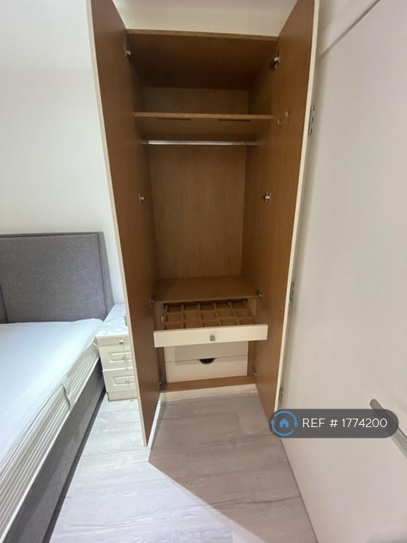 Bedroom 1, Storage 1