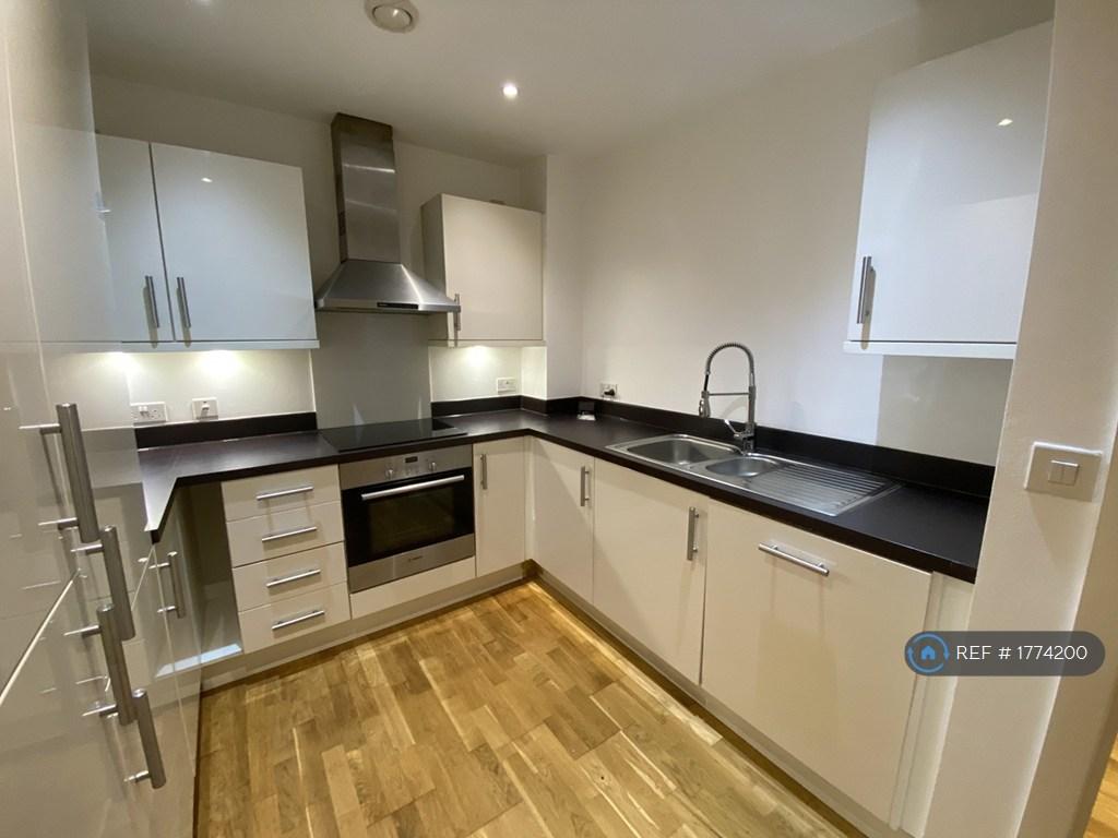 Kitchen - b