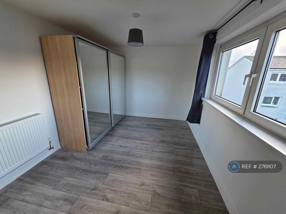 Rear Bedroom