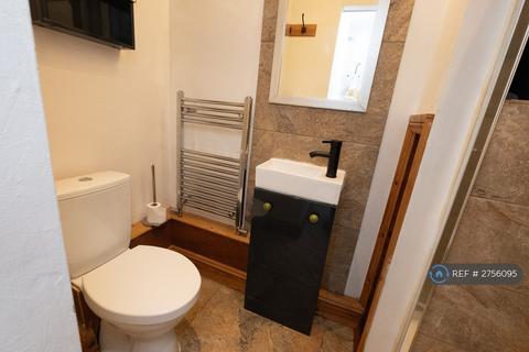 1 bedroom in a house share to rent, Croftside, Cockermouth, Cumbria Uk, CA13